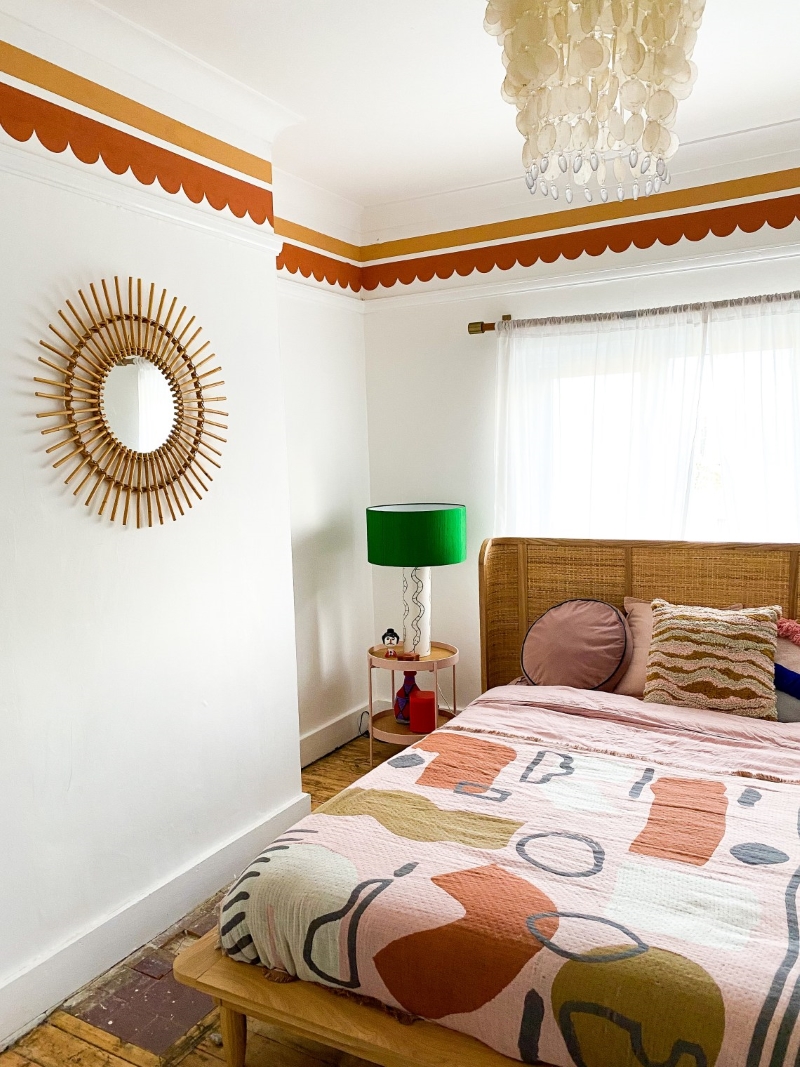 Bedroom with painted scallop borders